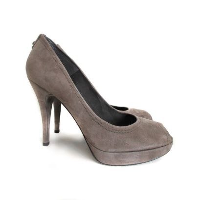 Buy the Enzo Angiolini Women's Easully Grey Suede Platform Pumps Size 7 |  GoodwillFinds